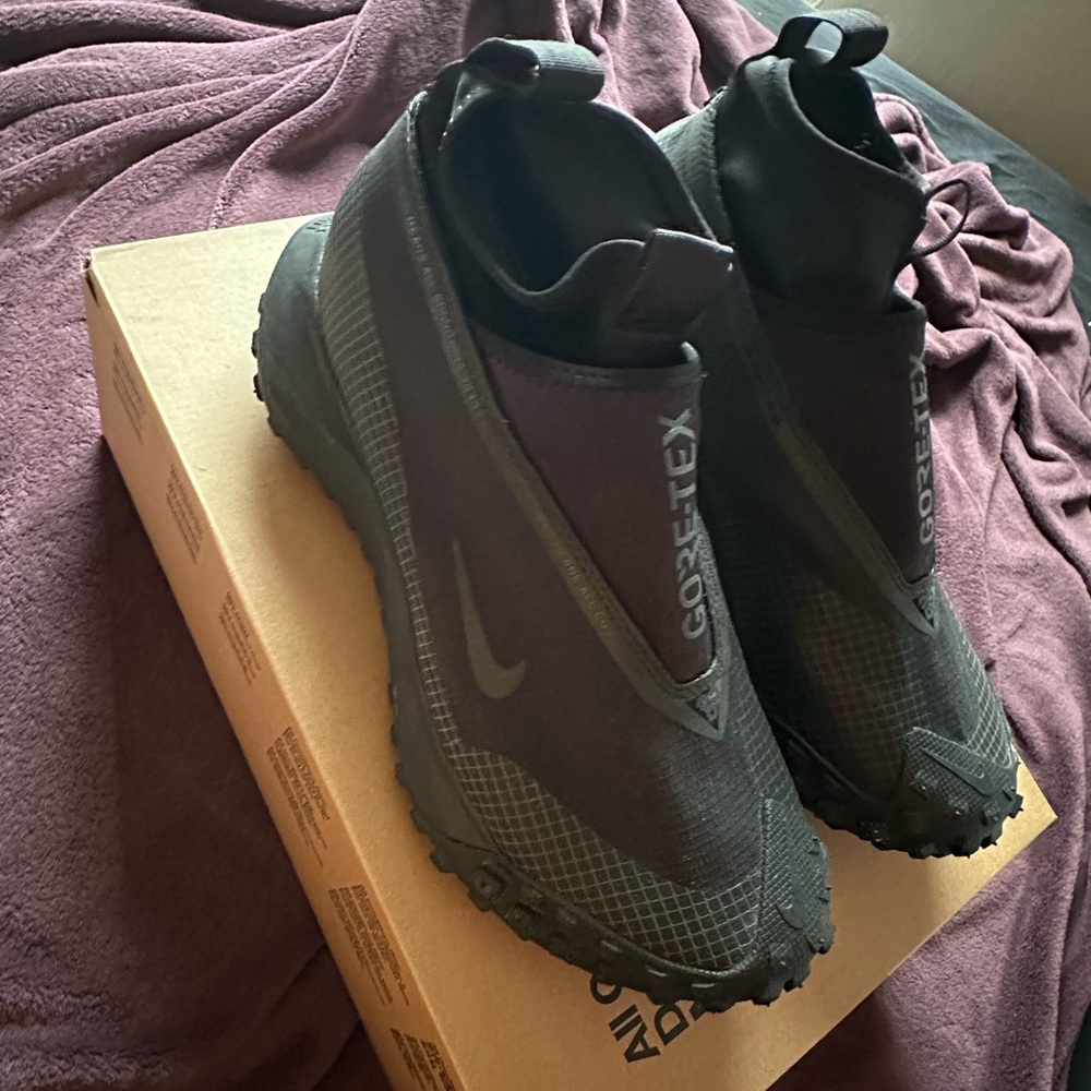 Nike ACG Moutain Fly Gore-Tex boots